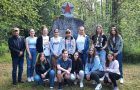 Devetošolci obiskali spomenik v Dobravi